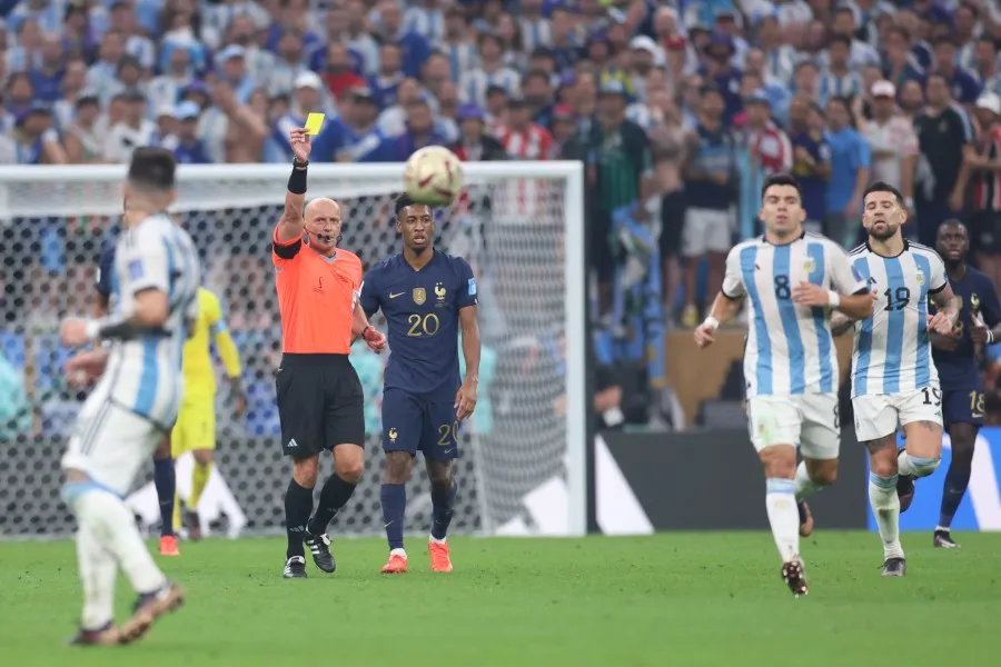 XINHUA Szymon Marciniak en el partido entre Argentina contra Francia en Qatar 2022