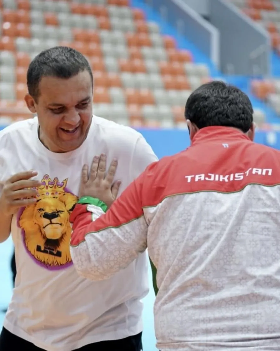 ESPECIAL Umar Kremlev entrenando