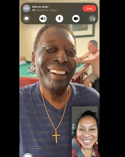 En videollamada con la leyenda