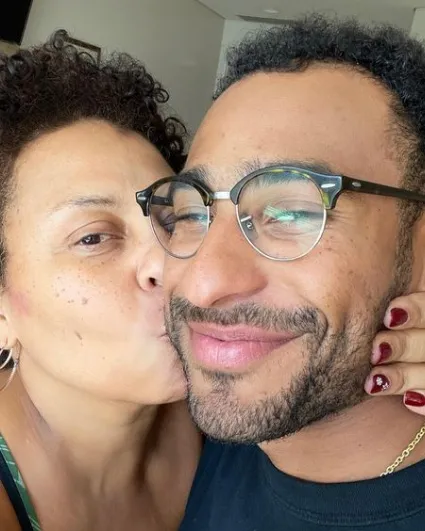 Joshua y Kely Nascimento en el hospital