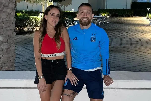 @LINDA.RAFF La pareja en la concentración de Qatar