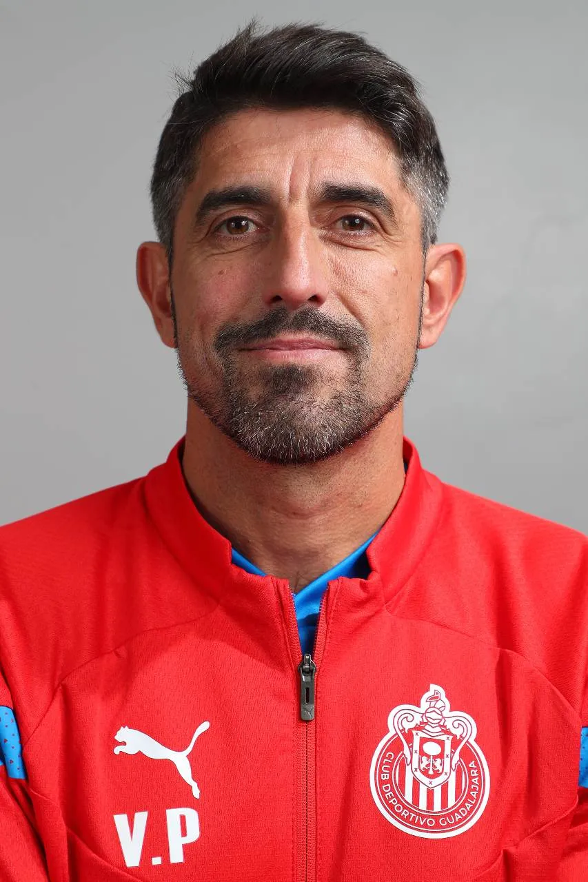 CORTESÍA CHIVAS El DT se dijo feliz de la plantilla que tienen