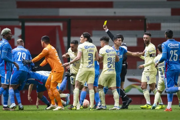También hubo conato de bronca en la cancha