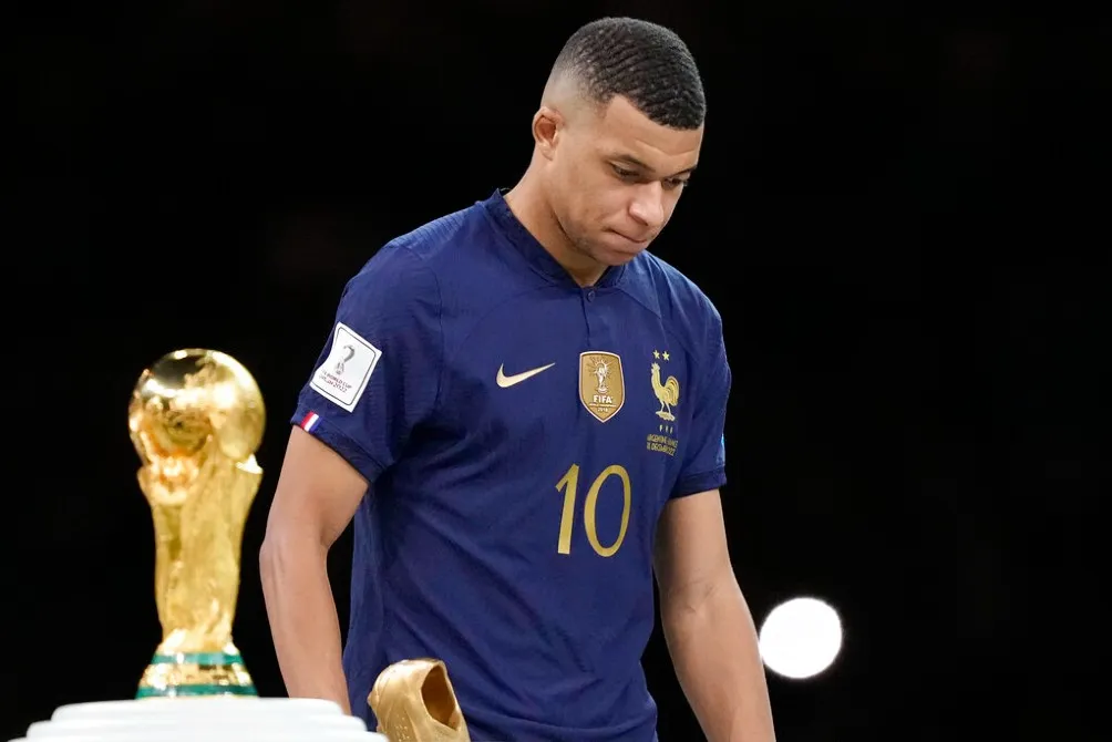 Kylian Mbappé no pudo refrendar la Copa del Mundo