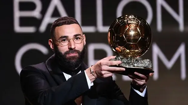 Karim Benzema se quedó con el Balón de Oro
