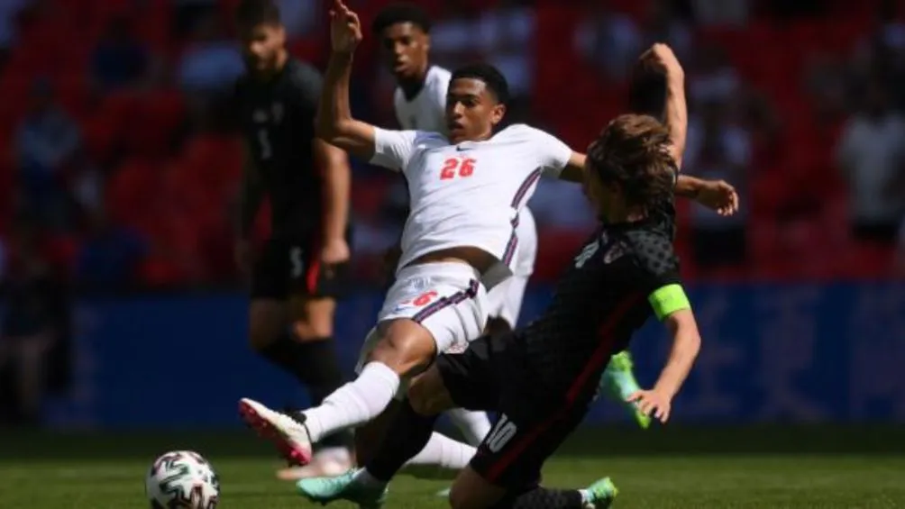 AP La Premier League quiere hacerse de sus servicios