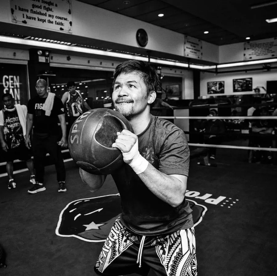 Pacquiao entrenando