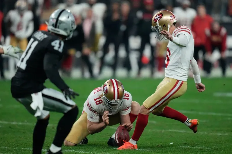 AP Robbie Gould tras fallar un gol de campo de 41 yardas