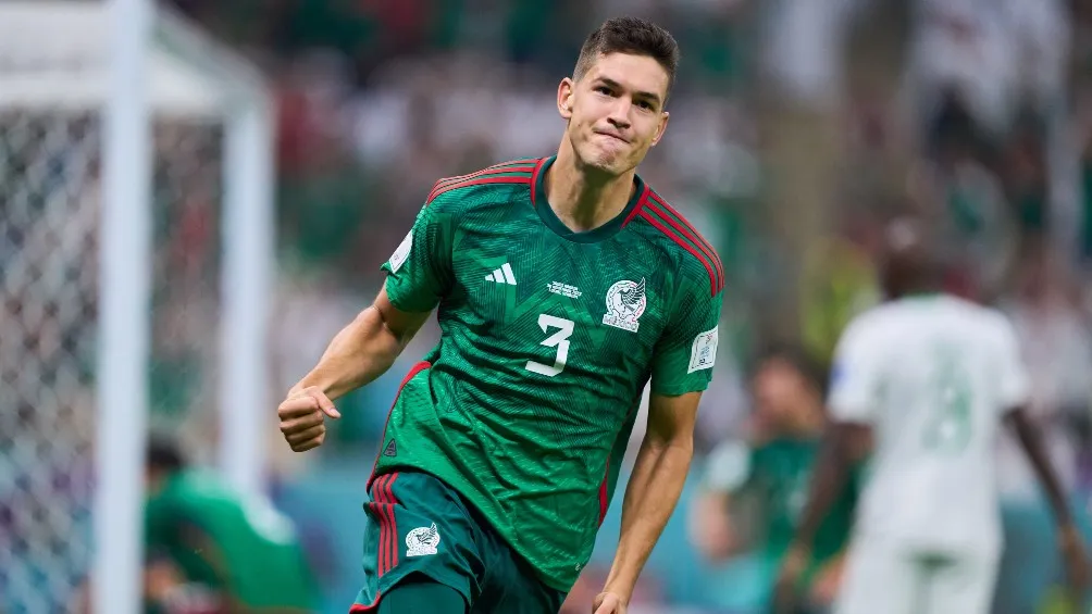 César Montes con la Selección Mexicana