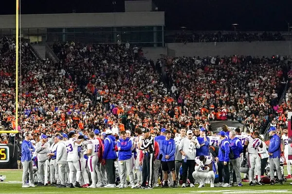 Los jugadores se arrodillaron