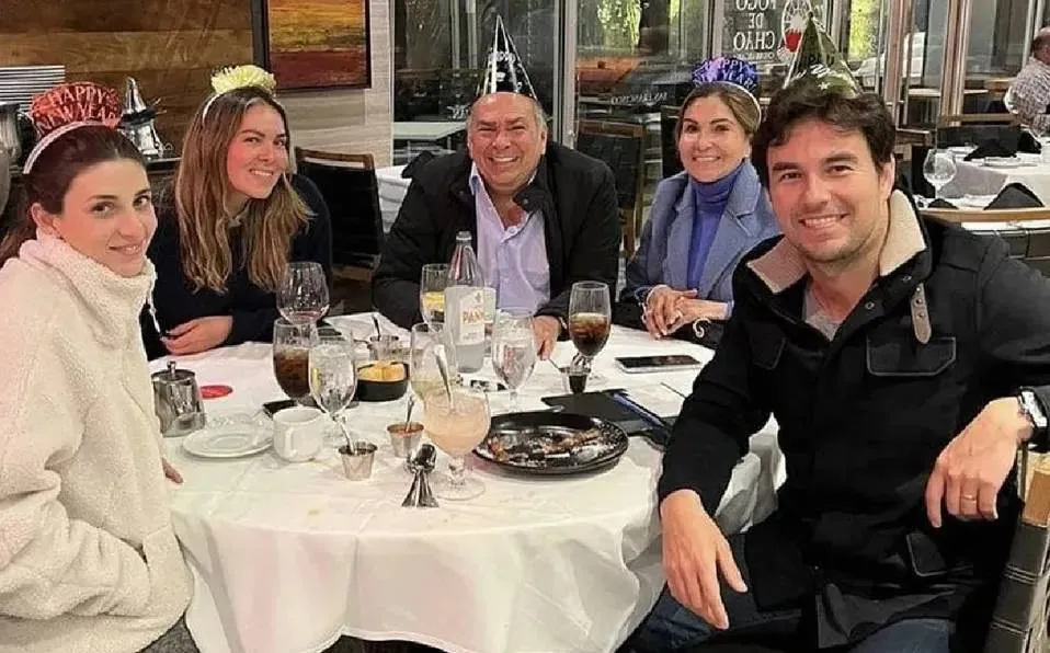 Checo Pérez pasó las vacaciones de navidad en familia