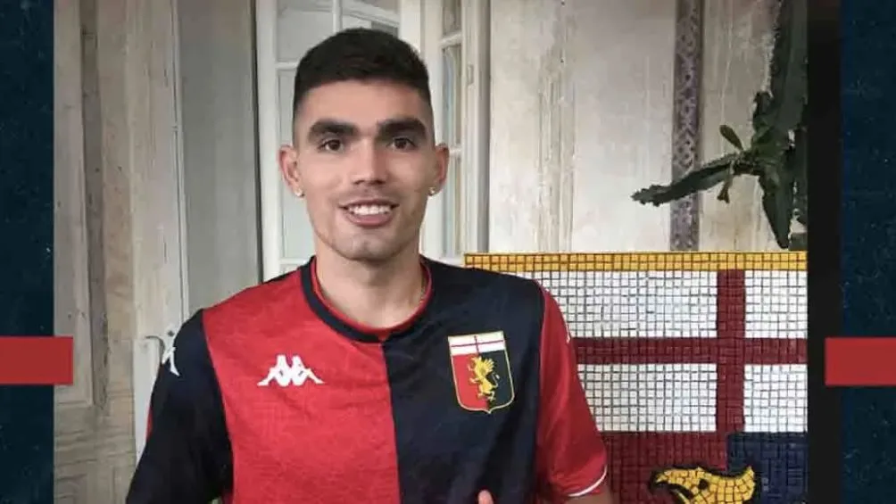 Johan Vásquez en su presentación con el Genova