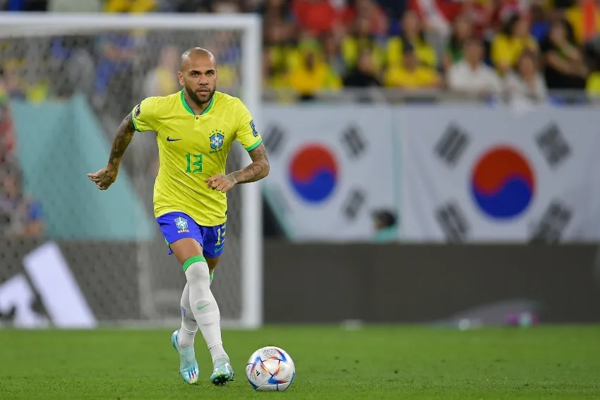 Dani Alves en Qatar 2022 con Brasil