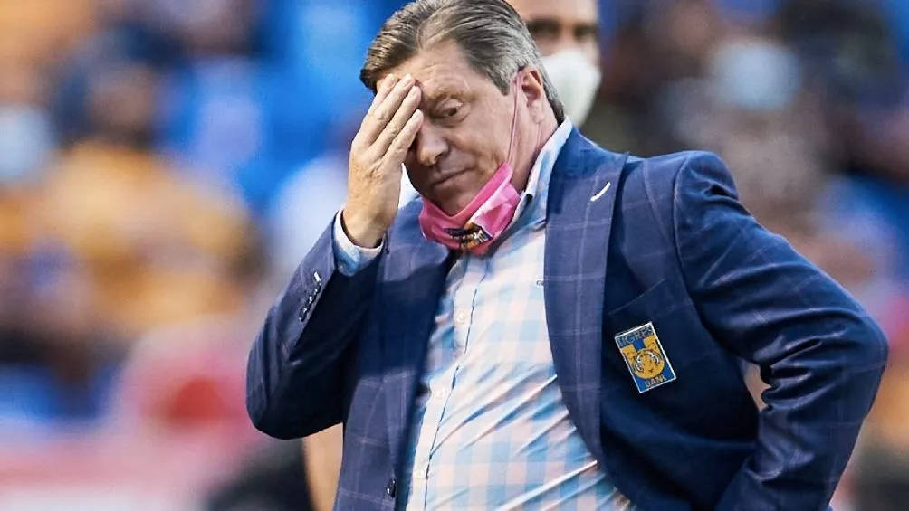 Miguel Herrera dirigiendo a Tigres