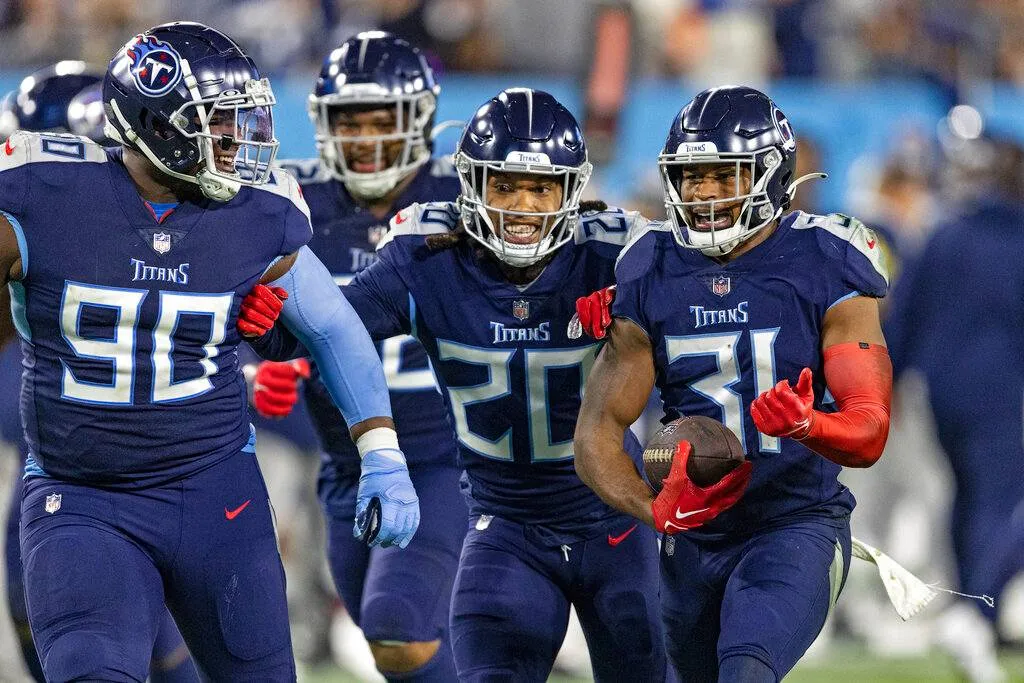 Titans buscan asegurar su lugar en postemporada