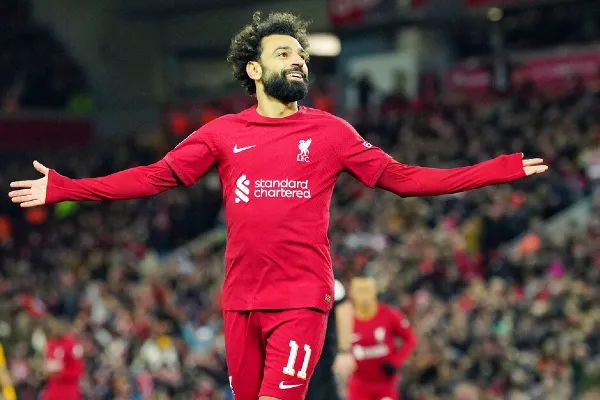 AP Salah anotó en el duelo