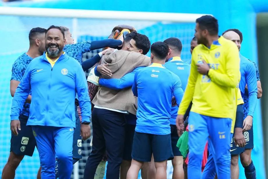 IMAGO7 Bruno Valdez se despidió de sus compañeros