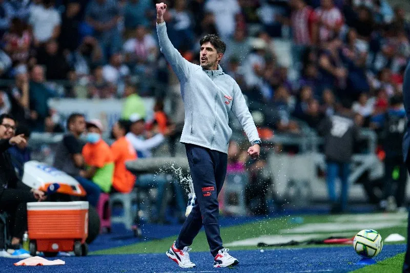 Veljko Paunovic, DT de Chivas