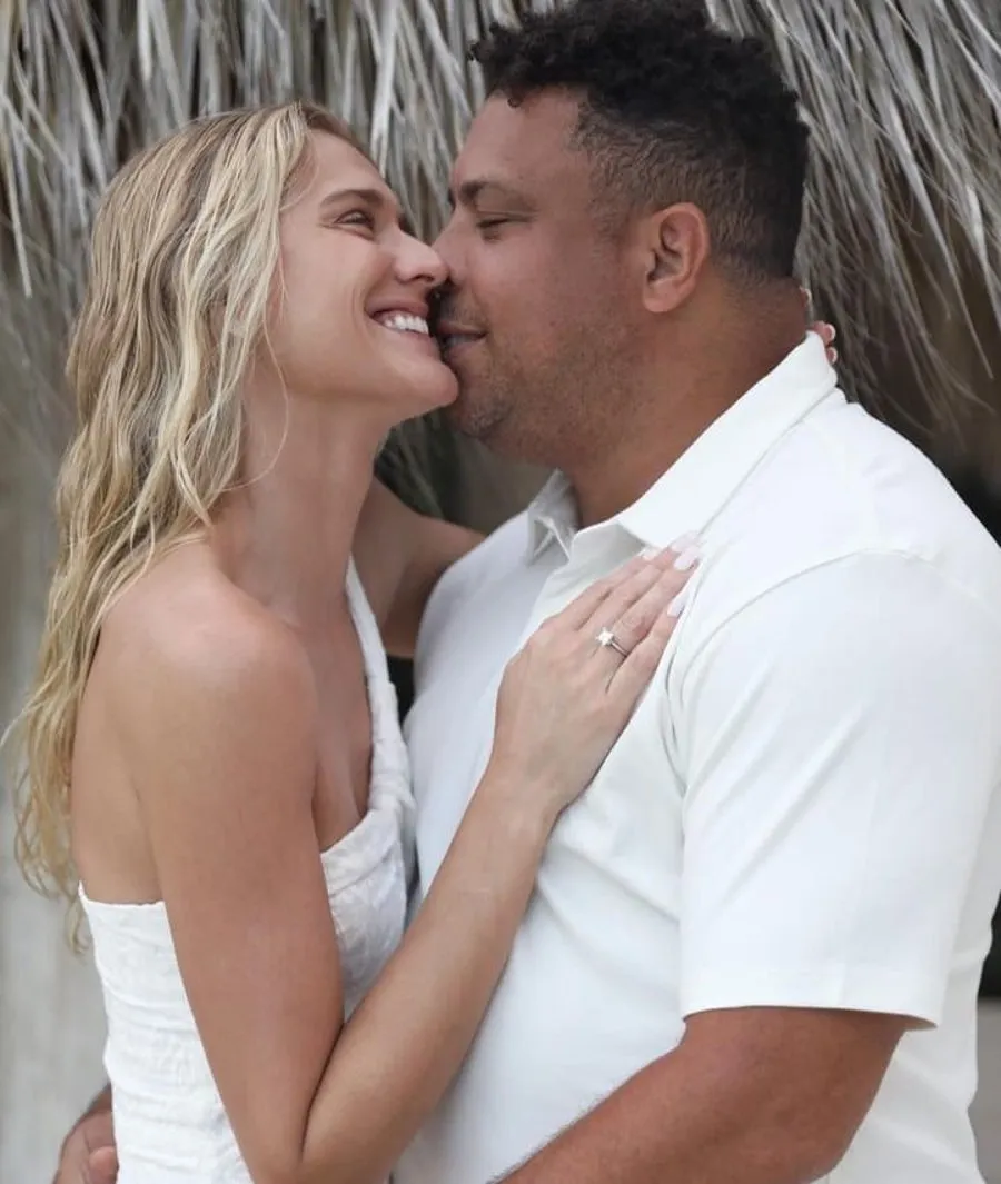 Ronaldo y Locks se comprometieron