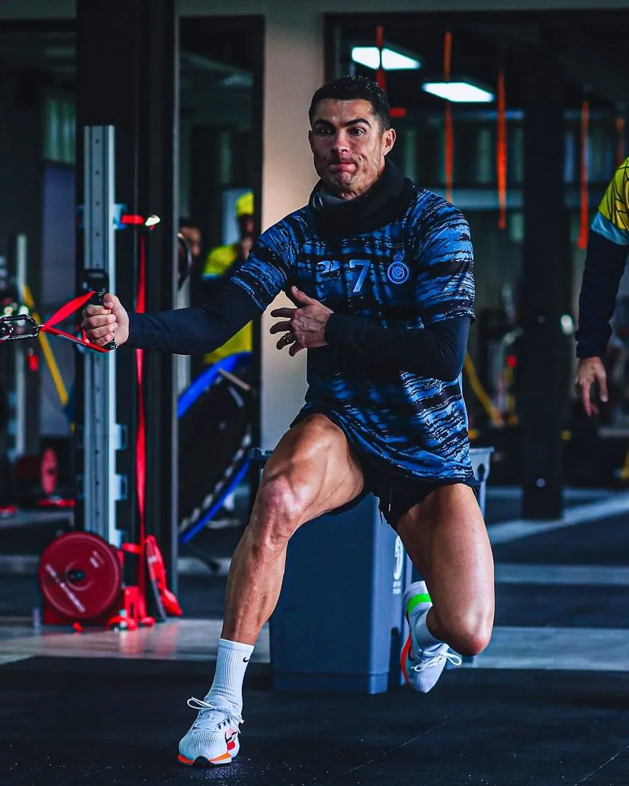 Cristiano Ronaldo entrenando con Al Nassr FC