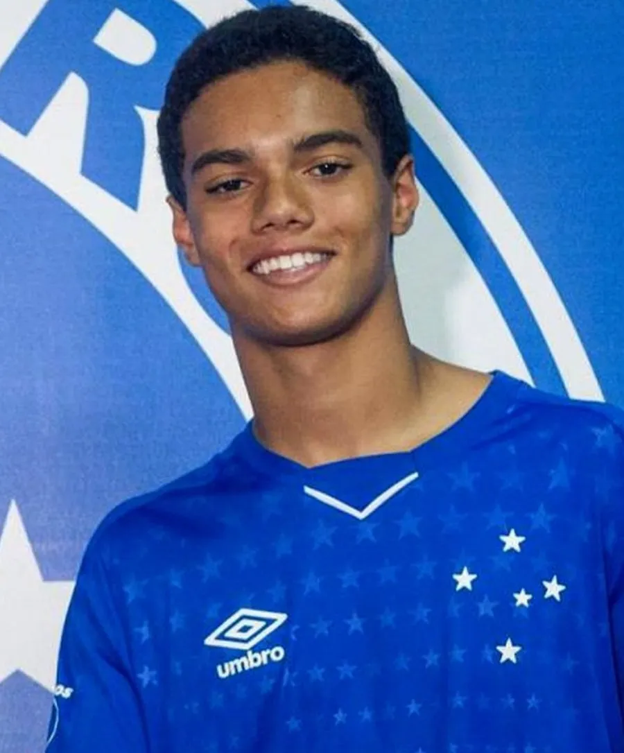 Joao Mendes en partido amistoso