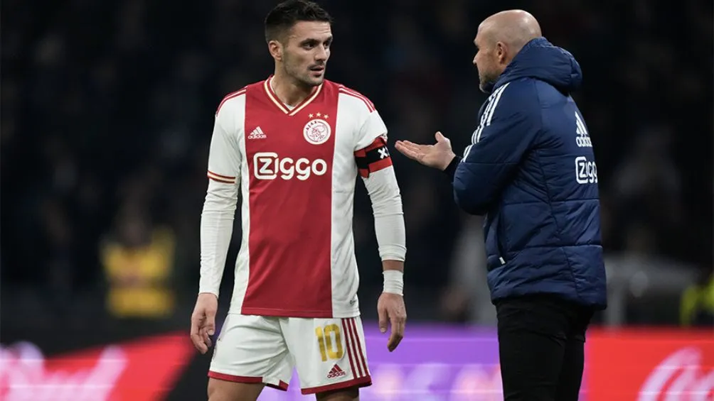 AJAX FC Tadic habla con Schreuder