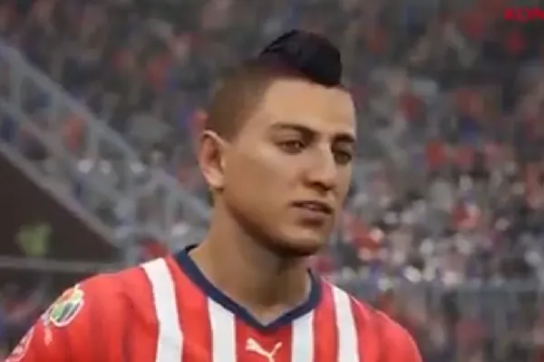 Roberto Alvarado en el juego de simulación