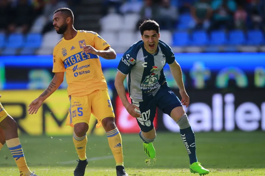 Nico Ibáñez celebra gol ante Tigres