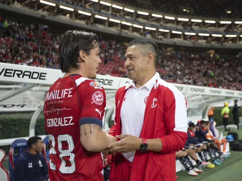 Nacho Ambriz y González