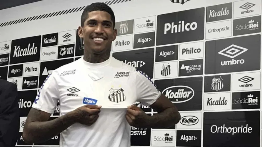 ESPECIAL El brasileño en su presentación con Santos