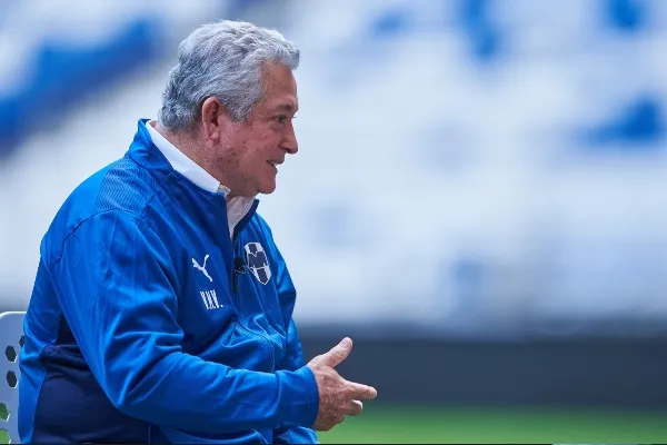 Alcanzará los mil partidos dirigidos