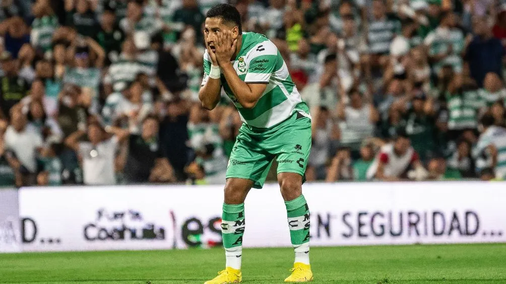 Cecilio milita actualmente con Santos Laguna