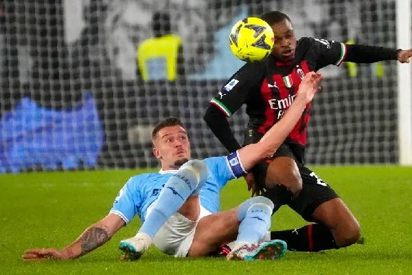 Se alejan del primer puesto