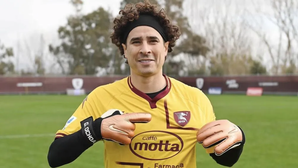 El mexicano es nuevo portero del Salernitana