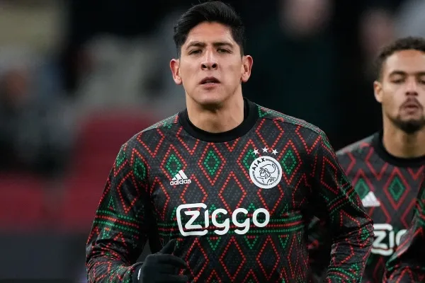 Edson Álvarez en entrenamiento