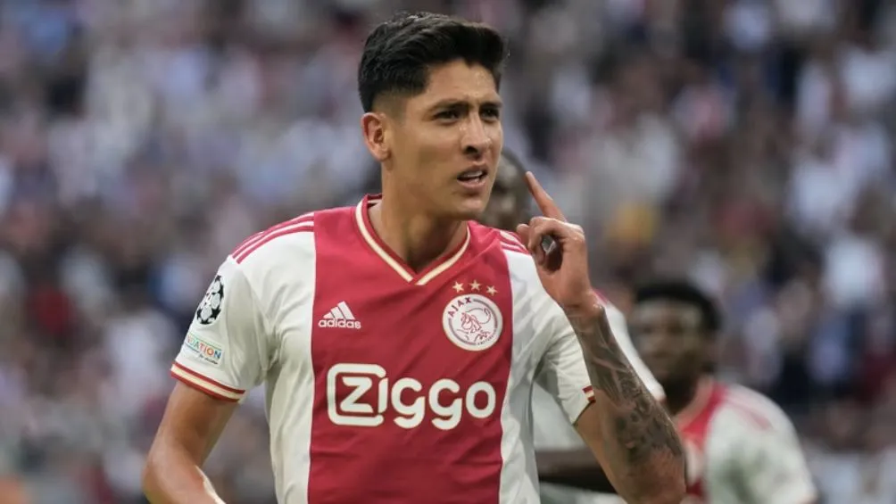 Álvarez en un festejo con el conjunto holandés