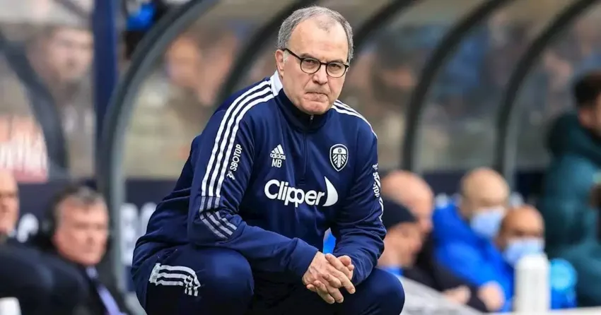 Loco Bielsa cuando dirigía en la Premier League