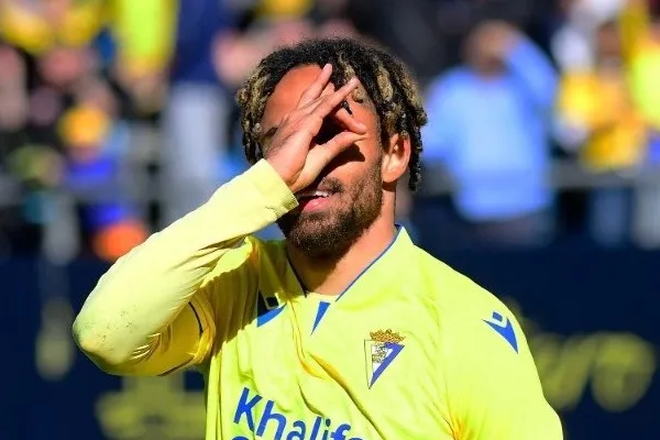 Theo Bongonda en festejo