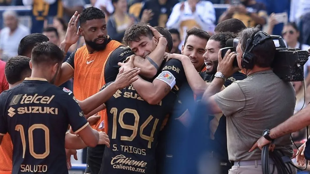 Juan Ignacio celebrando en el Olímpico Universitario