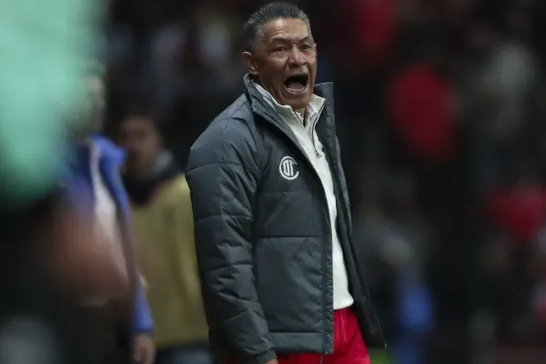 Álvaro Morales considera que es cuestión de racismo