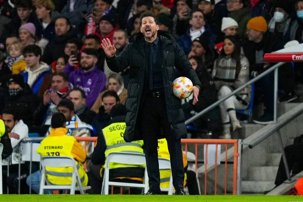AP El Cholo Simeone dirigiendo el Derbi