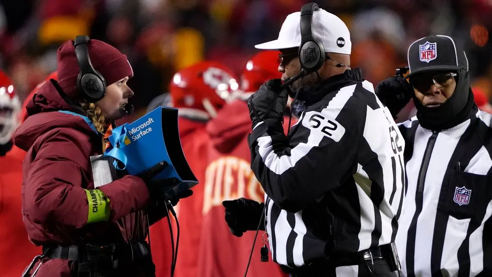 Los referees tomaron la decisión de castigar el golpe afuera