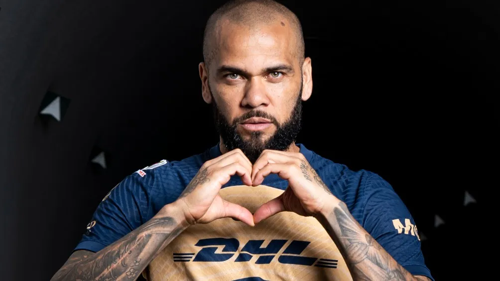 Pumas rescindió contrato de Dani Alves