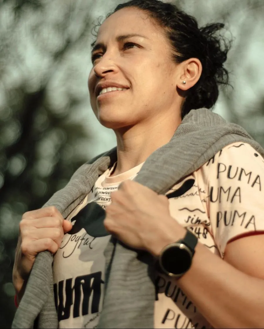 INSTAGRAM @dircedg Dirce Delgado en sesión de fotos para Puma