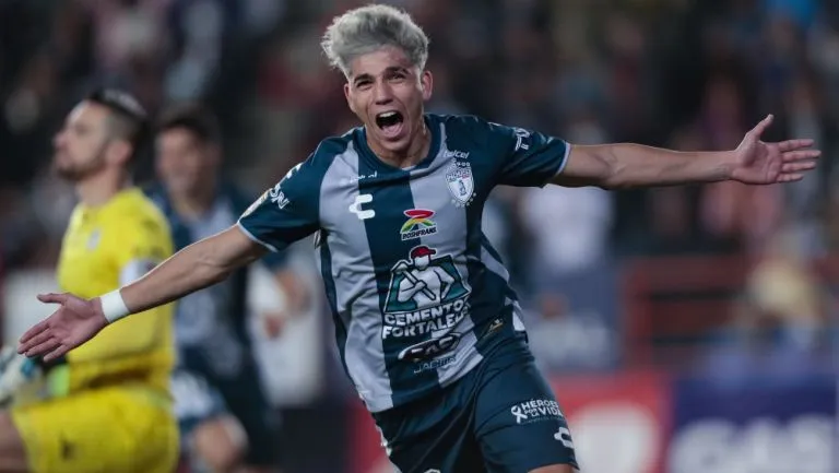 Kevin Álvarez en un celebración de gol