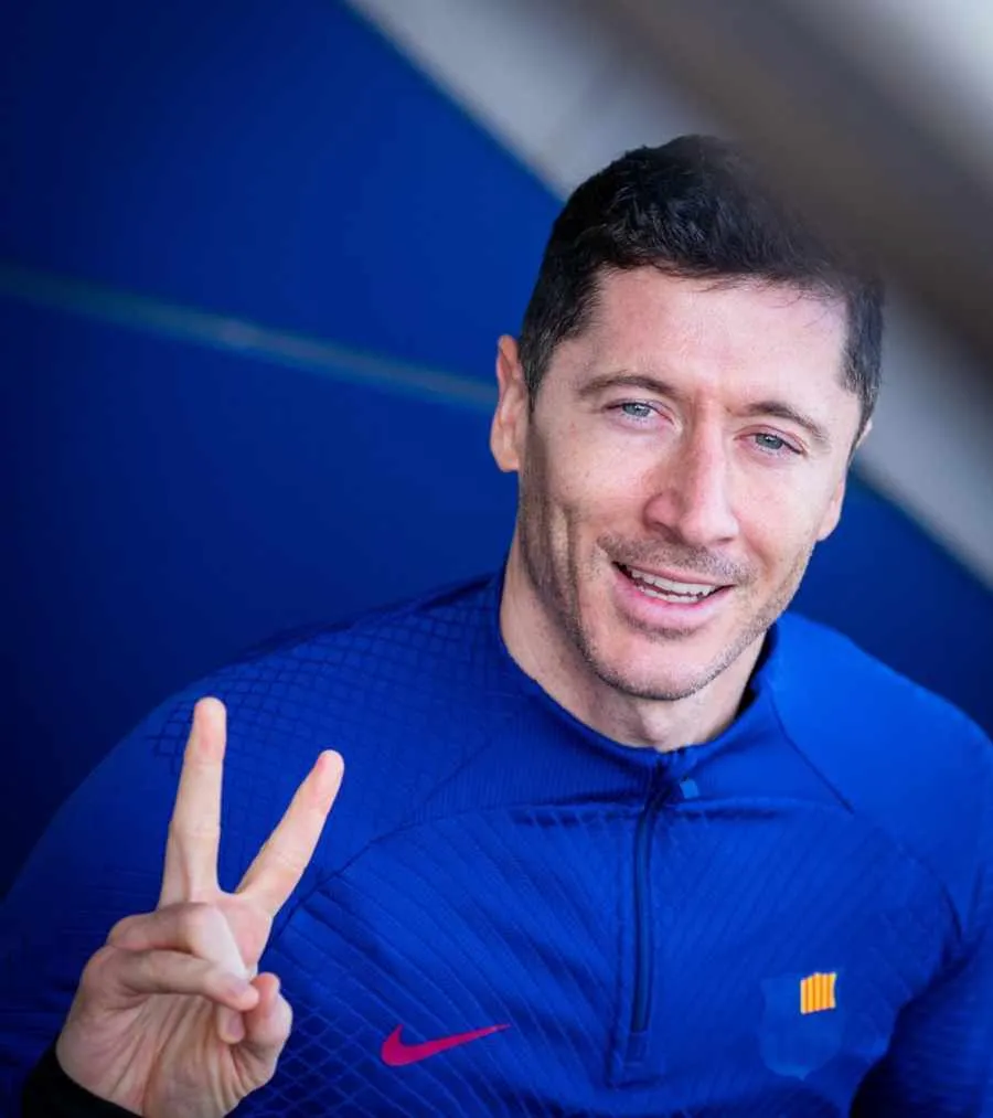 TWITTER: @FCBarcelona Robert Lewandowski en entrenamiento