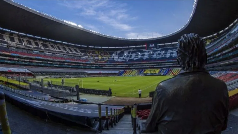 El Estadio Azteca sería una opción para Canelo