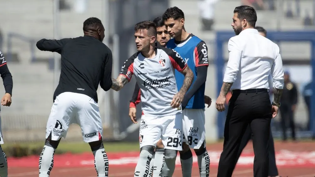 Lozano tras marcar el primer tanto de los rojinegros