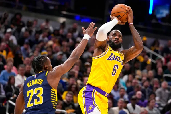 AP Nadie quiere perderse el juego de LeBron