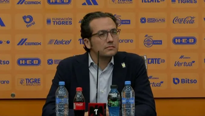 Culebro en conferencia de prensa